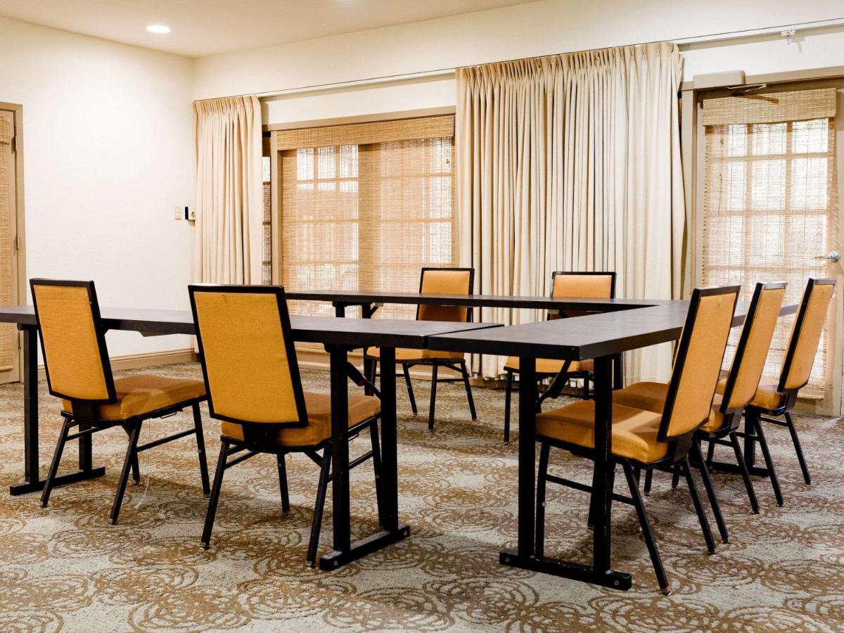 Comfort Suites Baton Rouge South I-10 Eksteriør billede