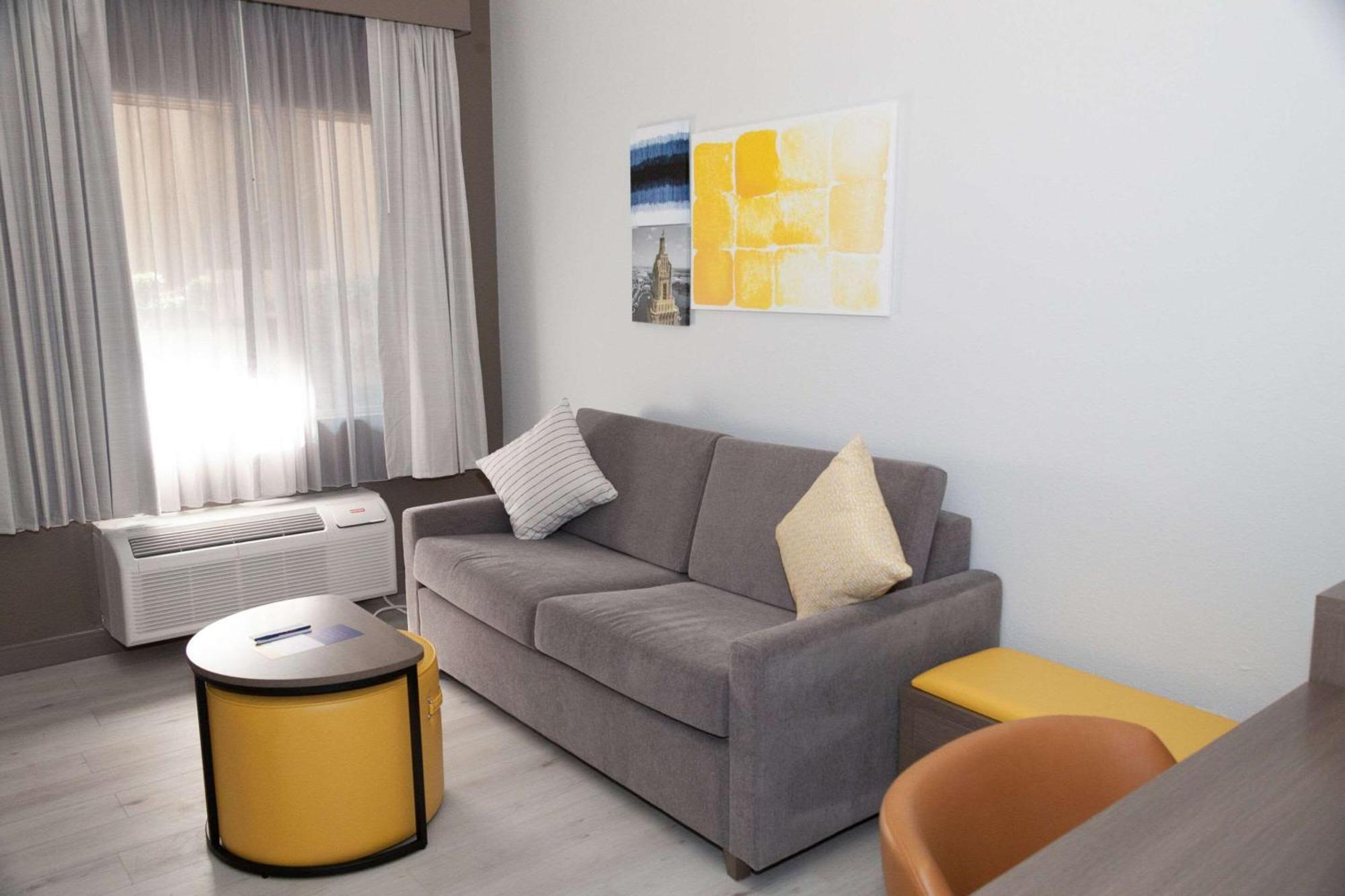 Comfort Suites Baton Rouge South I-10 Eksteriør billede