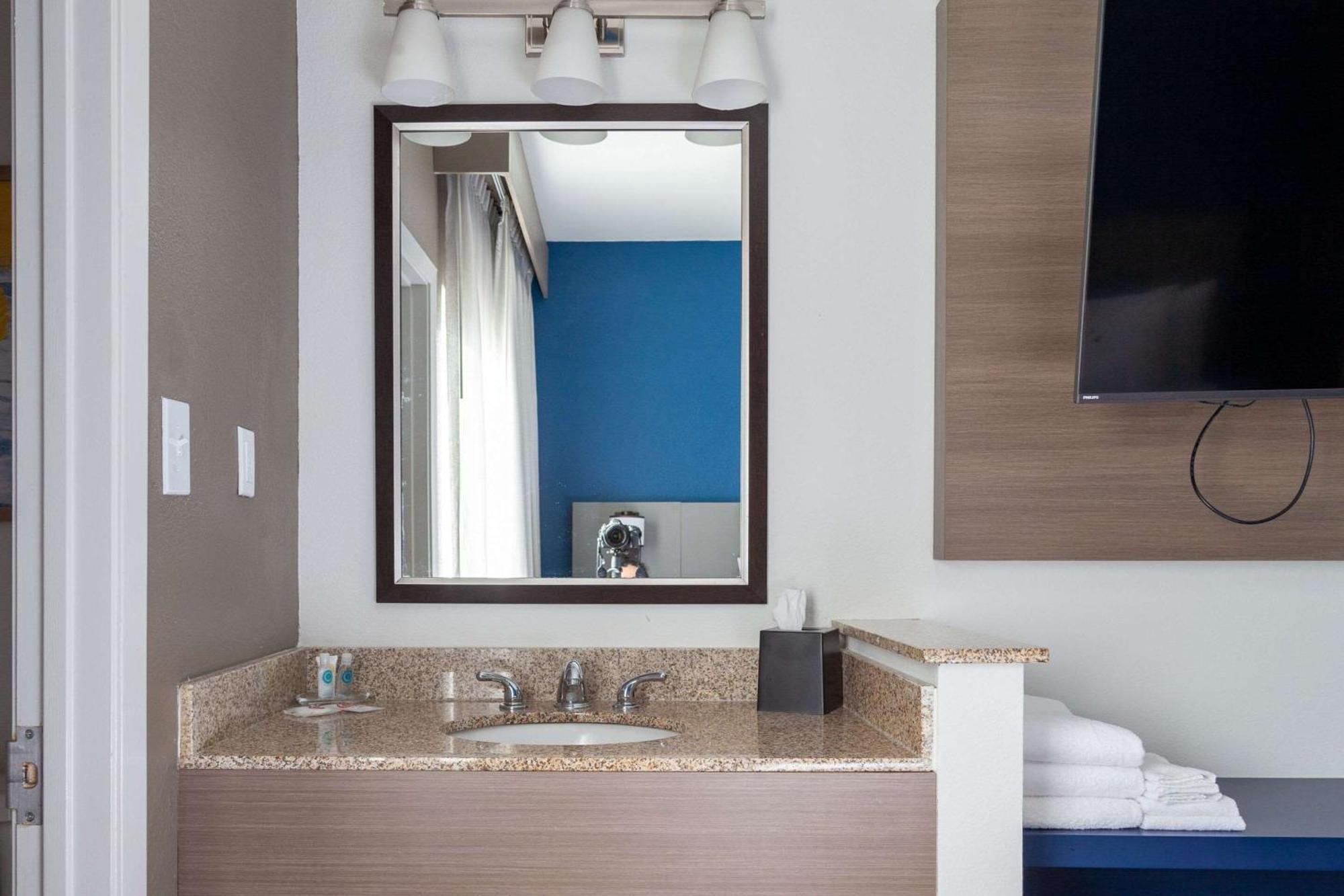 Comfort Suites Baton Rouge South I-10 Eksteriør billede